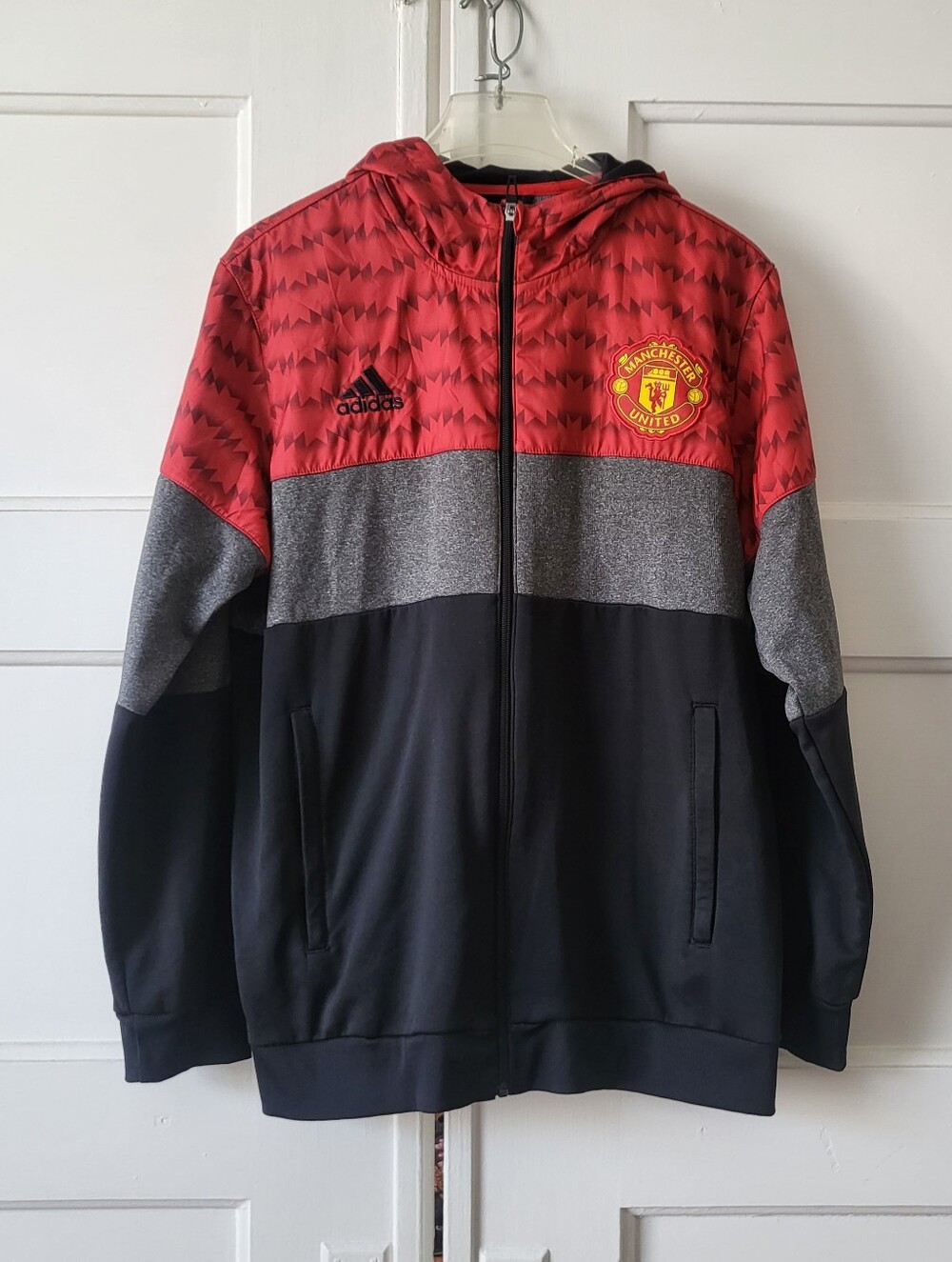 Adidas Manchester United Logo Hoodie Size Large Football Soccer Climacool